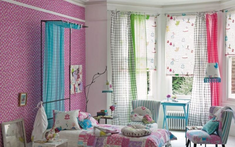 Cute polka dot curtains for a child's bedroom