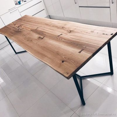 Oak Table
